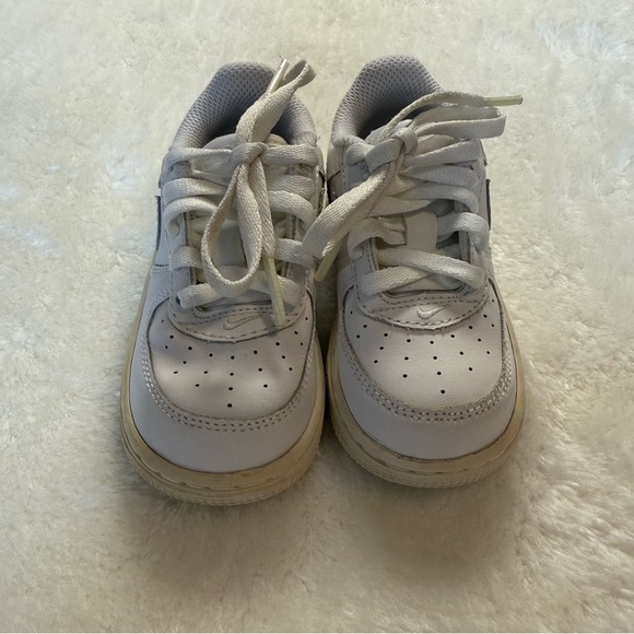 Nike Air Force 1 Baby Sneakers Size 6 - Picture 1 of 8